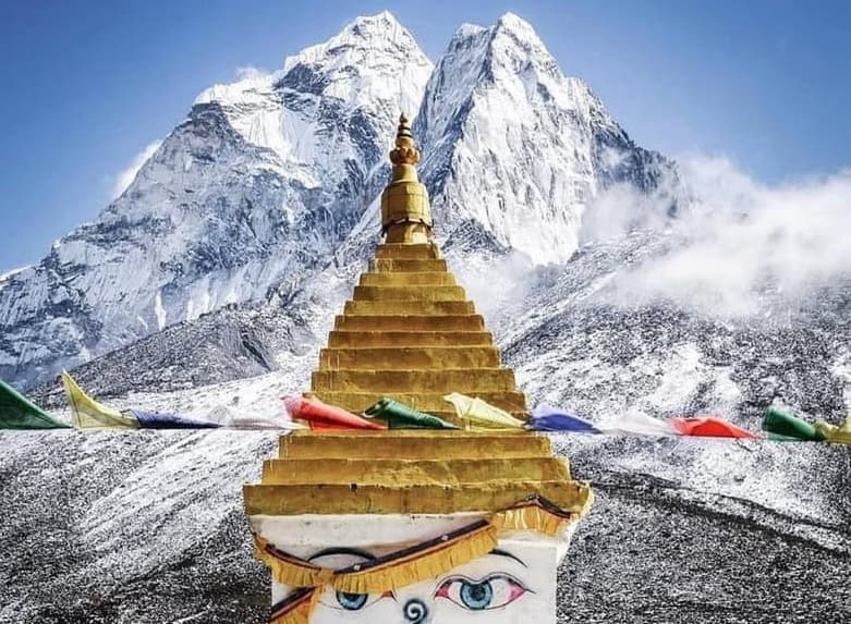 Trek to Dingboche 4,365 m – 05 hrs.