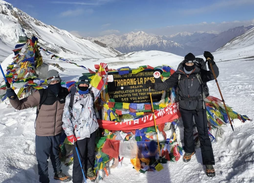 Cross Thorang-La 5,416 m and to Muktinath 3,800 m – 07 hrs.