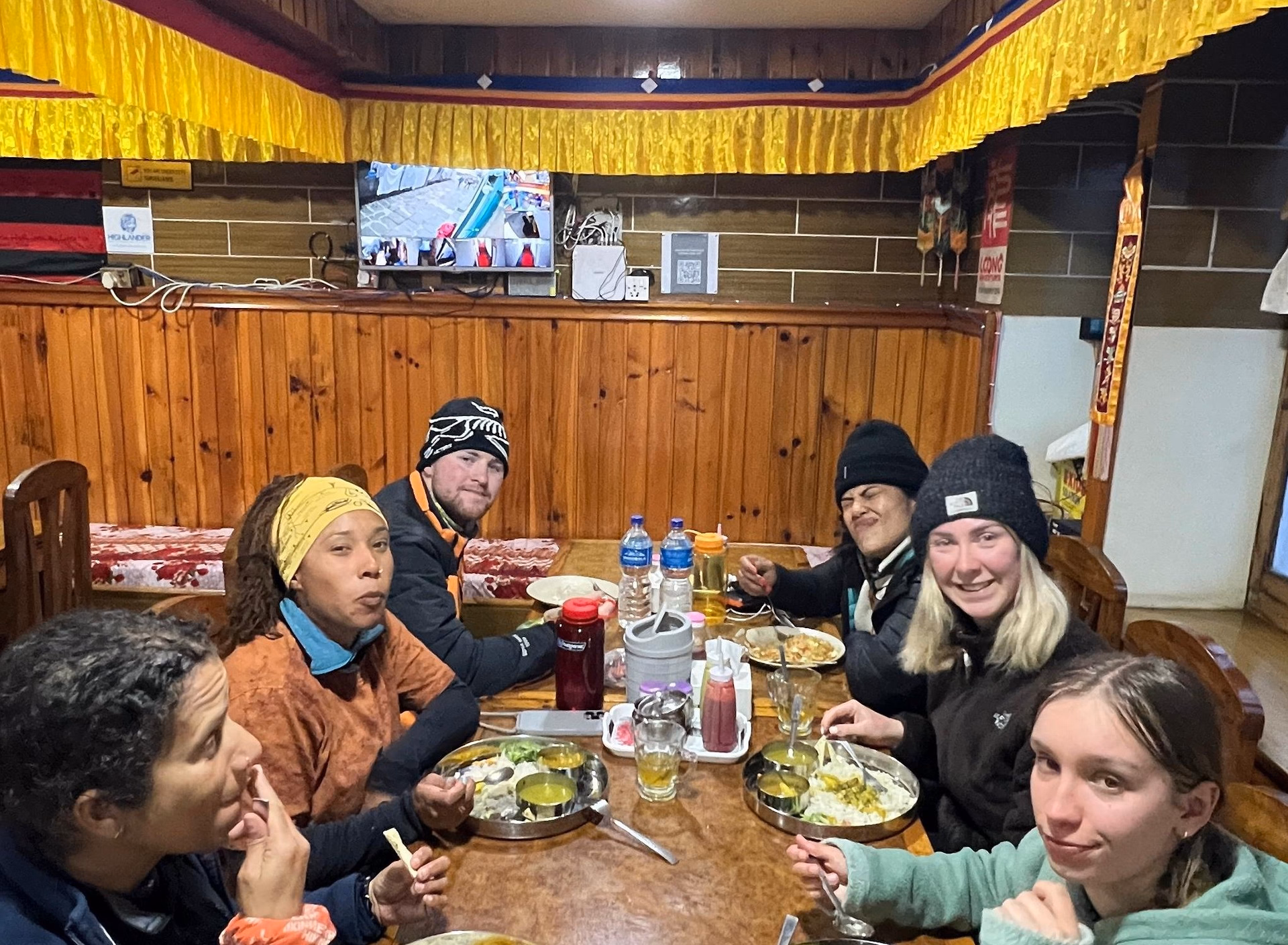Flight Back to Kathmandu - 35 m (Altitude: 1350 m/4229 ft)
