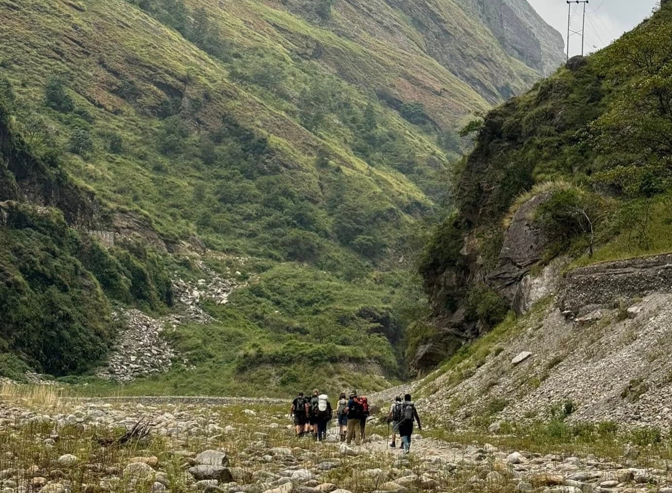 Trek from Jagat to Dyang (1,800 m) – (20 km - 8/9 hours)