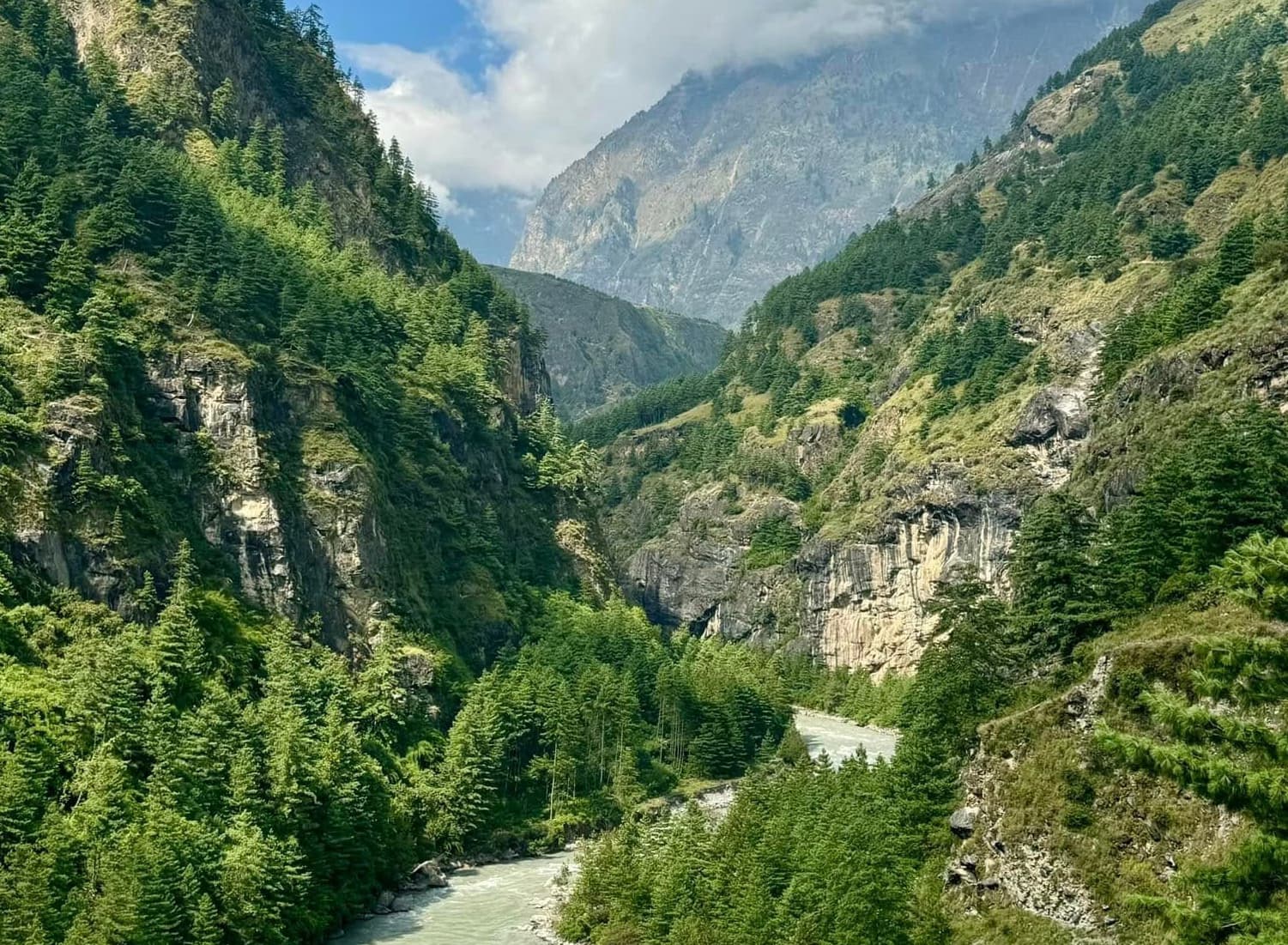 Trek to Namrung (2630 m, 15 km, 6 to 7 hrs)