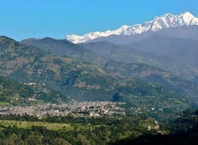 Drive back to Kathmandu or Pokhara by local bus (1350 m/175km) – 7/8 hours