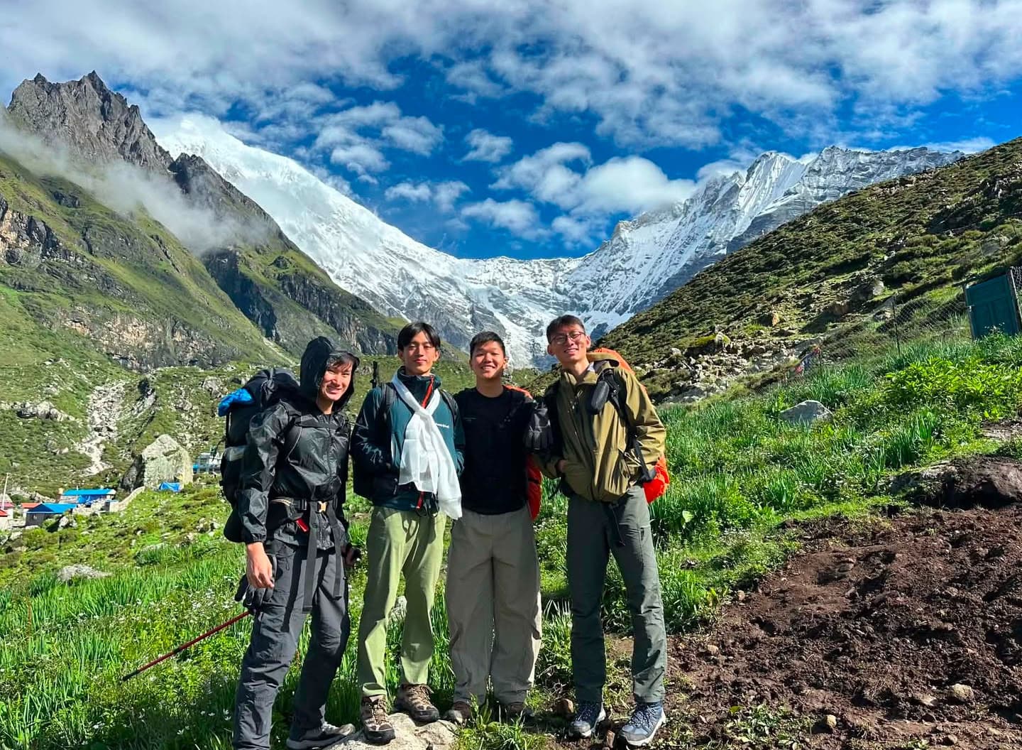Trek from Langtang village to Kyanjin Gomapa (3870 m) - 3/4 Hours