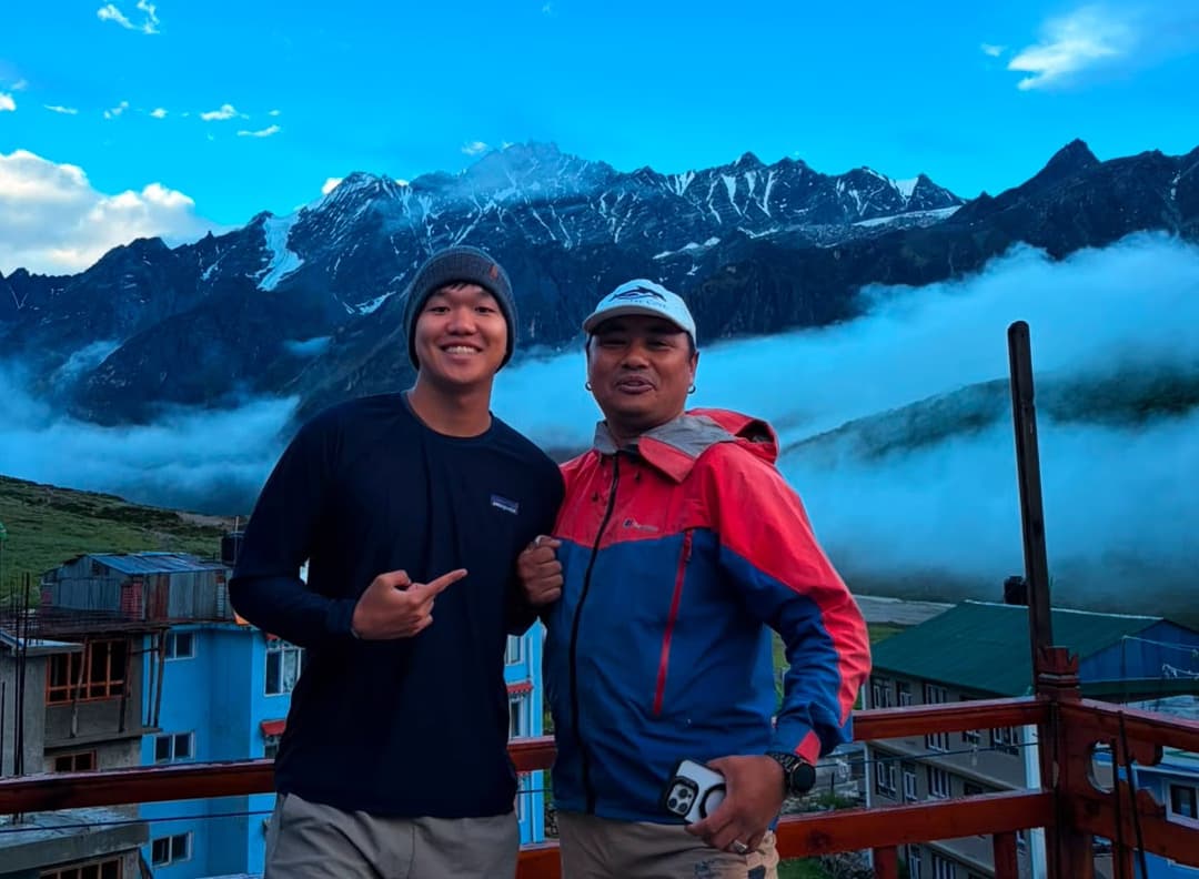 Trek from Kyanjin Gompa to Sherpa Gaun (2860 m) - 7/8 Hours