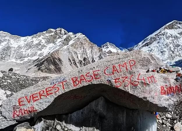 Everest Base Camp Trek in Autumn