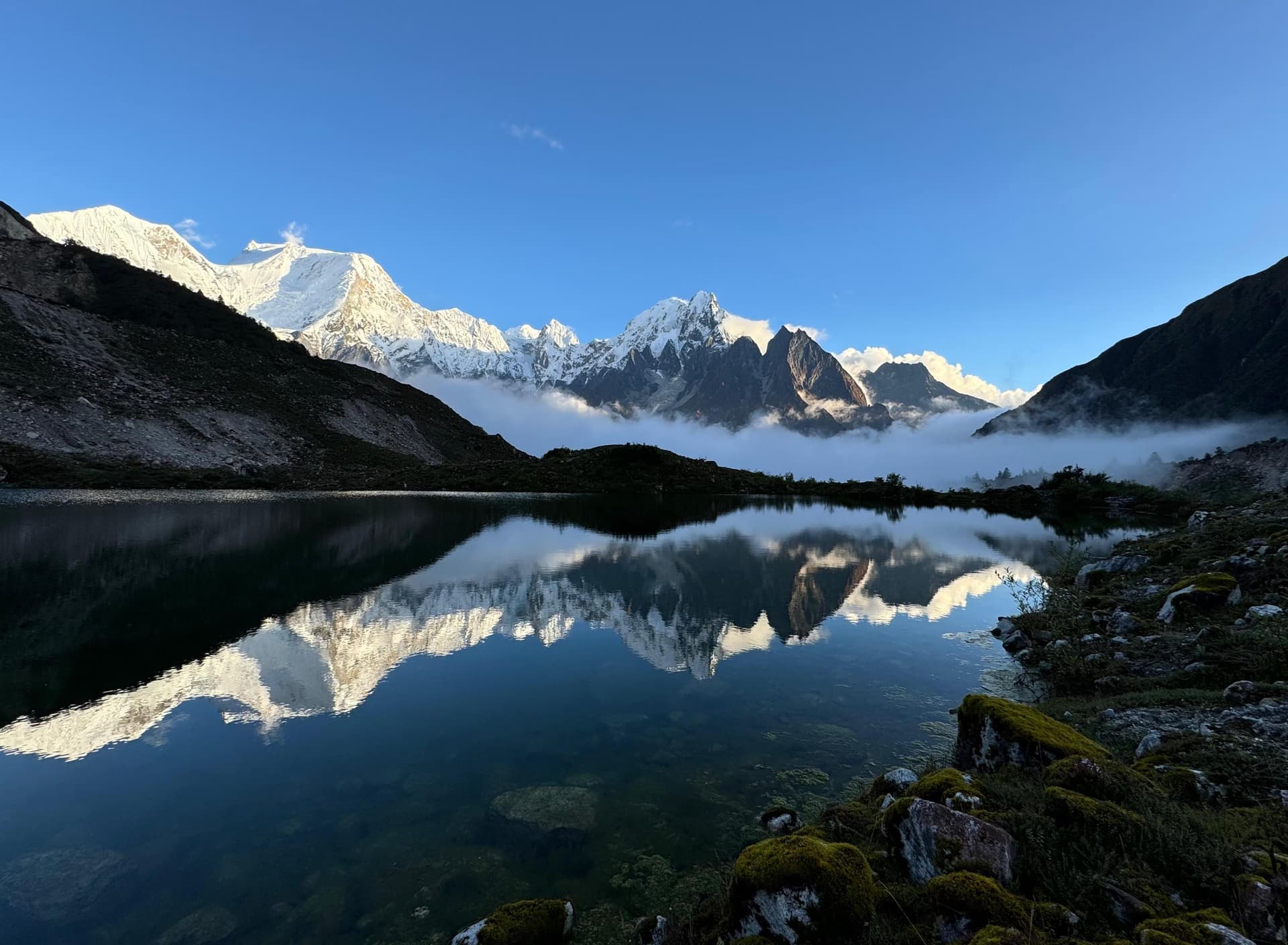 Trek from Samagaun to Samdo (3,860 m) – (8.5 km - 4/5 hours)