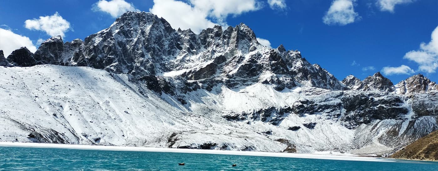 Gokyo Lake Trek Difficulty
