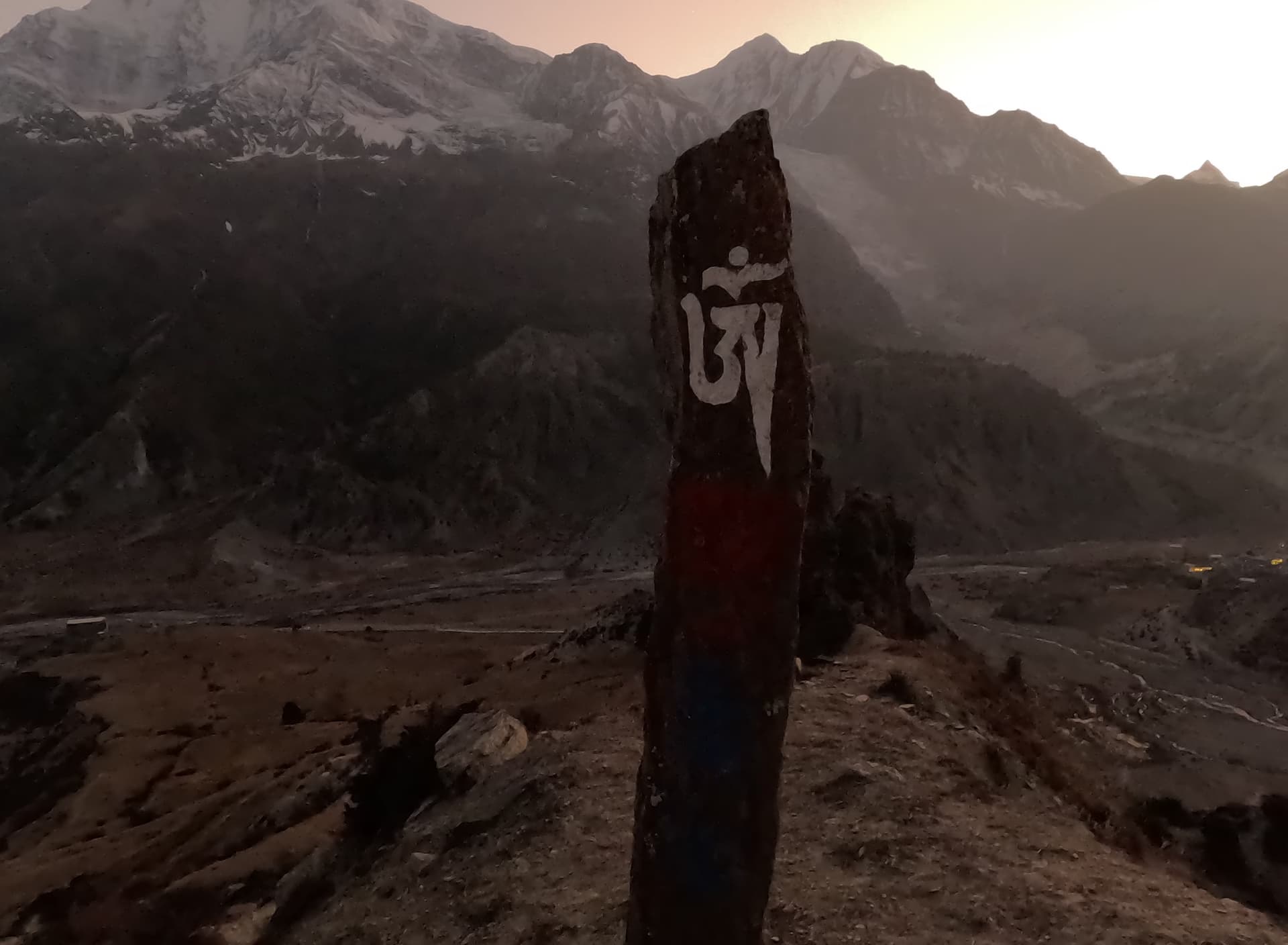 Trek from Khangsar village to Tilicho Base Camp (4050m) – 3/4 hours.