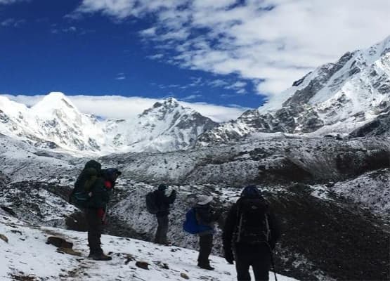 How long does it take to hike to Everest Base Camp