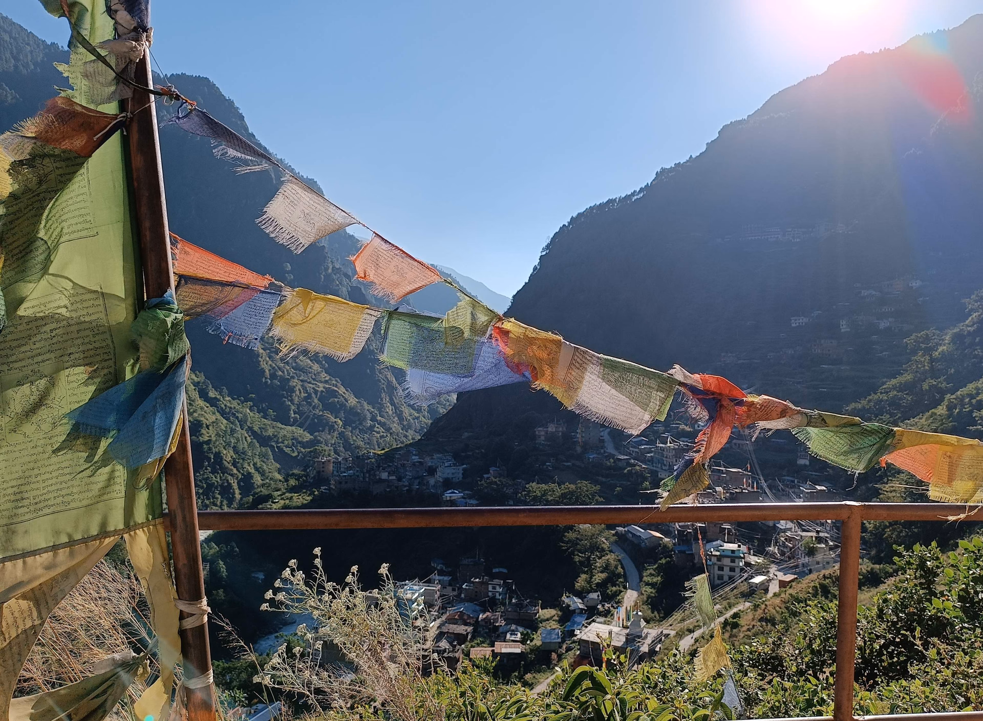 Kathmandu to Syabrubesi by sharing jeep (1,550 m) -6/7 hrs - 123km) then trek to Bambo (1920m) - 3/4 hrs