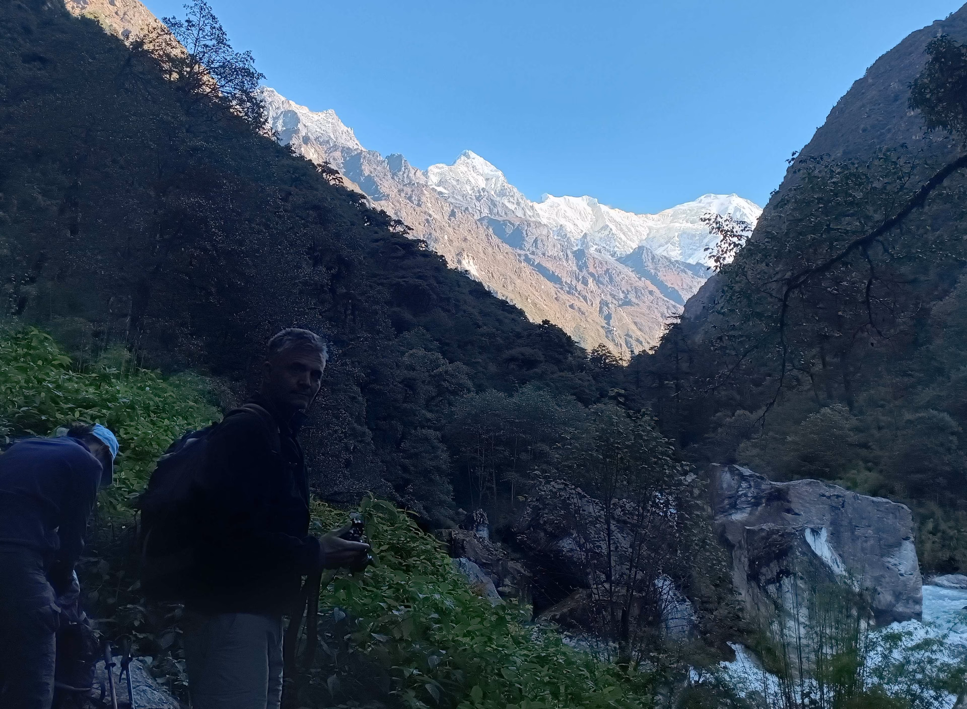 Trek from Lama Hotel to Syabrubensi (1530 m) - 5/6 hrs - 11km