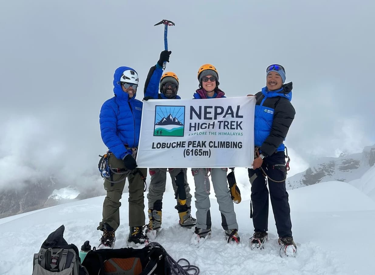Lobuche Summit 6119 m