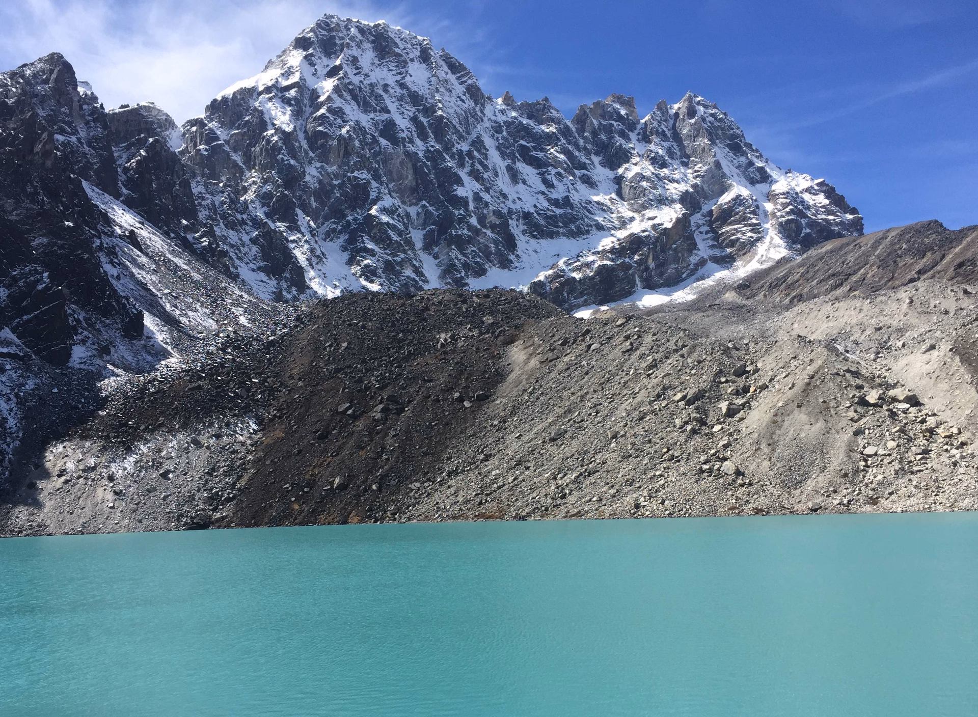 Trek from Machhermo to Gokyo 4,790m - 4/5 hrs.