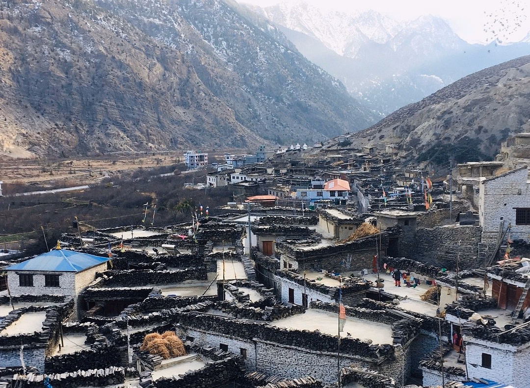 Drive to Tatopani by local bus and fun with natural hot spring (650m-57km): 3/4 hours