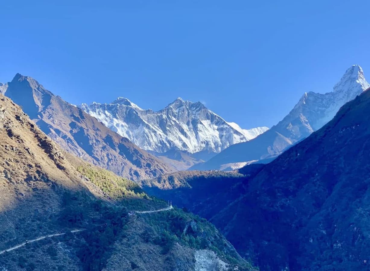 Trek to Tengboche Monastery 3,867 m – 06 hrs.