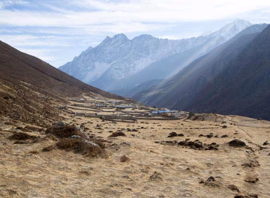 Trek from Thame to Marlung 4,137 m – 4/5 hours