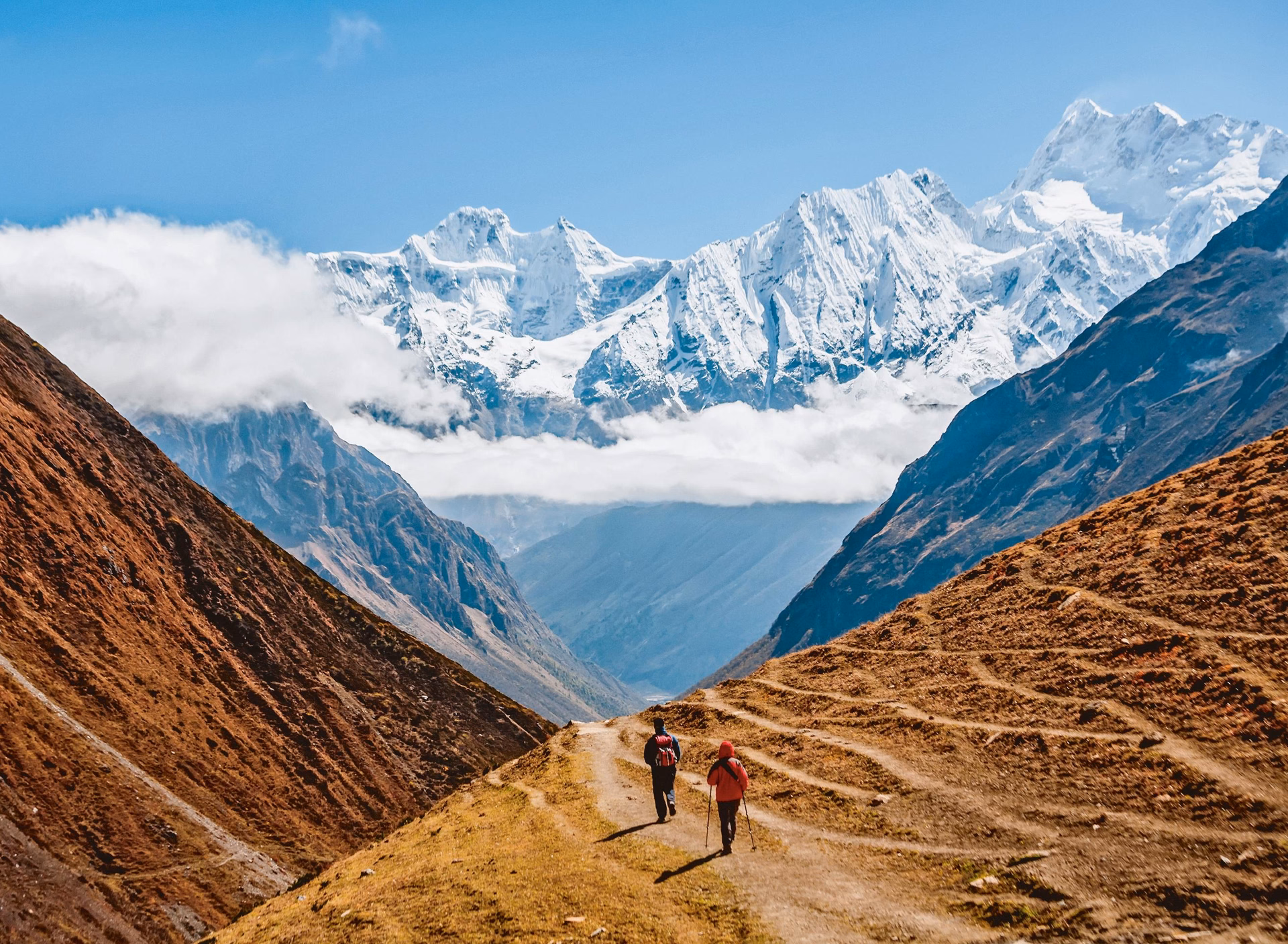 Luxury Manaslu Circuit Trek