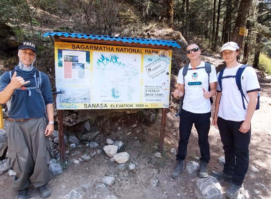 Trek from Namche Bazar to Tengboche Monastery (Altitude: 3885 m/12746 ft) 9.5 km - 6-7 Hours