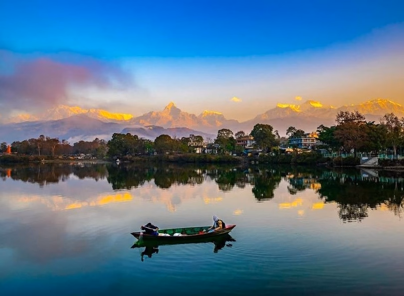 Early morning Hike to Poon Hill Viewpoint 3210m then trek to Ulleri - 2 hrs then drive to Pokhara by local sharing jeep.