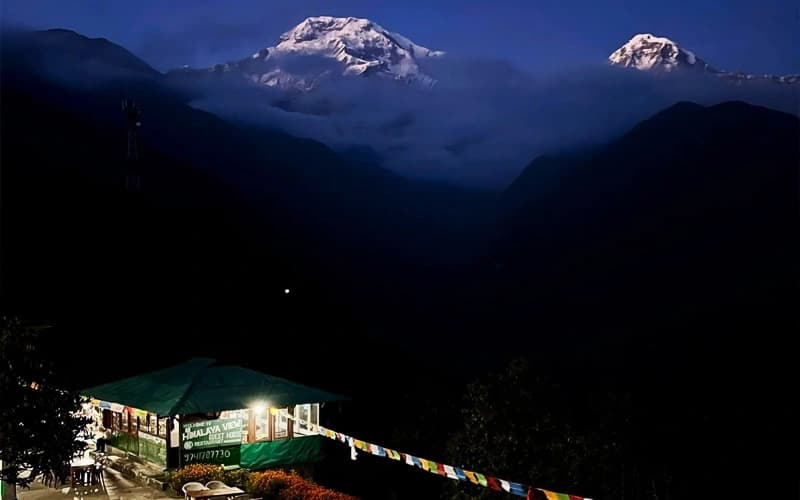 Hike to Poon Hill 3,210 m and Trek to Tadapani 2,721 m – 6/7 hrs