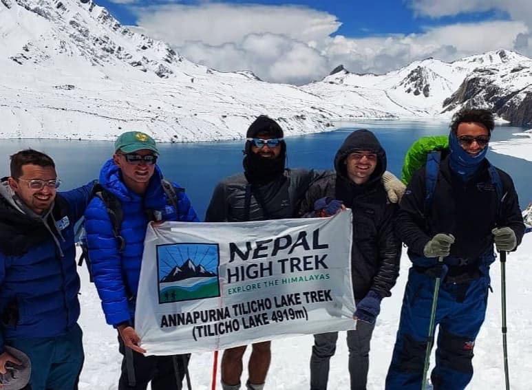 In the early morning visit the world’s highest Tilicho lake and trek to Siri Kharka (4050 m – 7/8 hours.