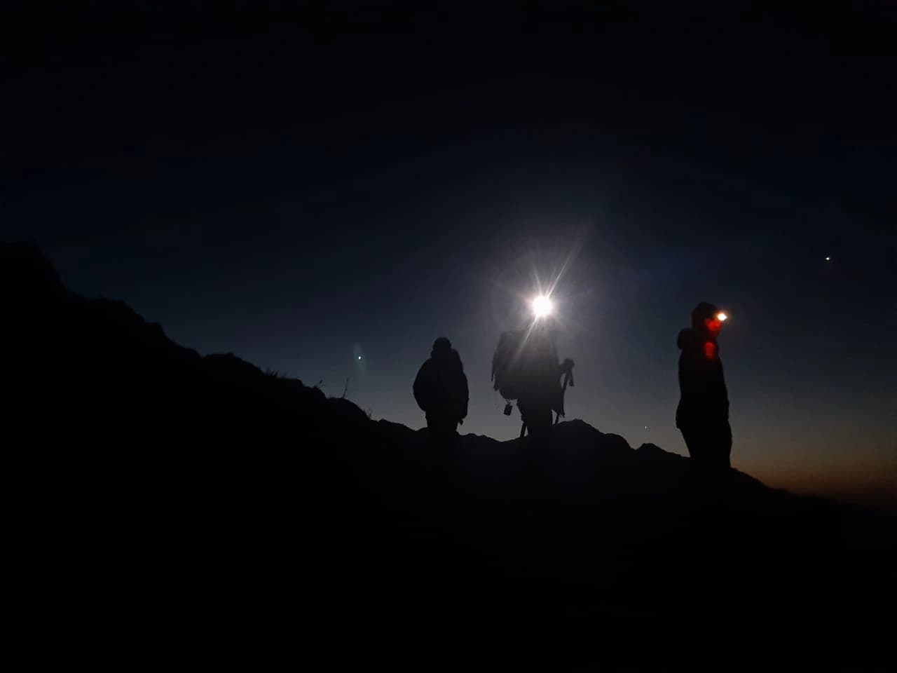 Drive to Kande - 1 Hrs (1,770 m) and Trek to Deuarali via Pothana village 2100 m (6889.764ft) – 4/5 hrs.