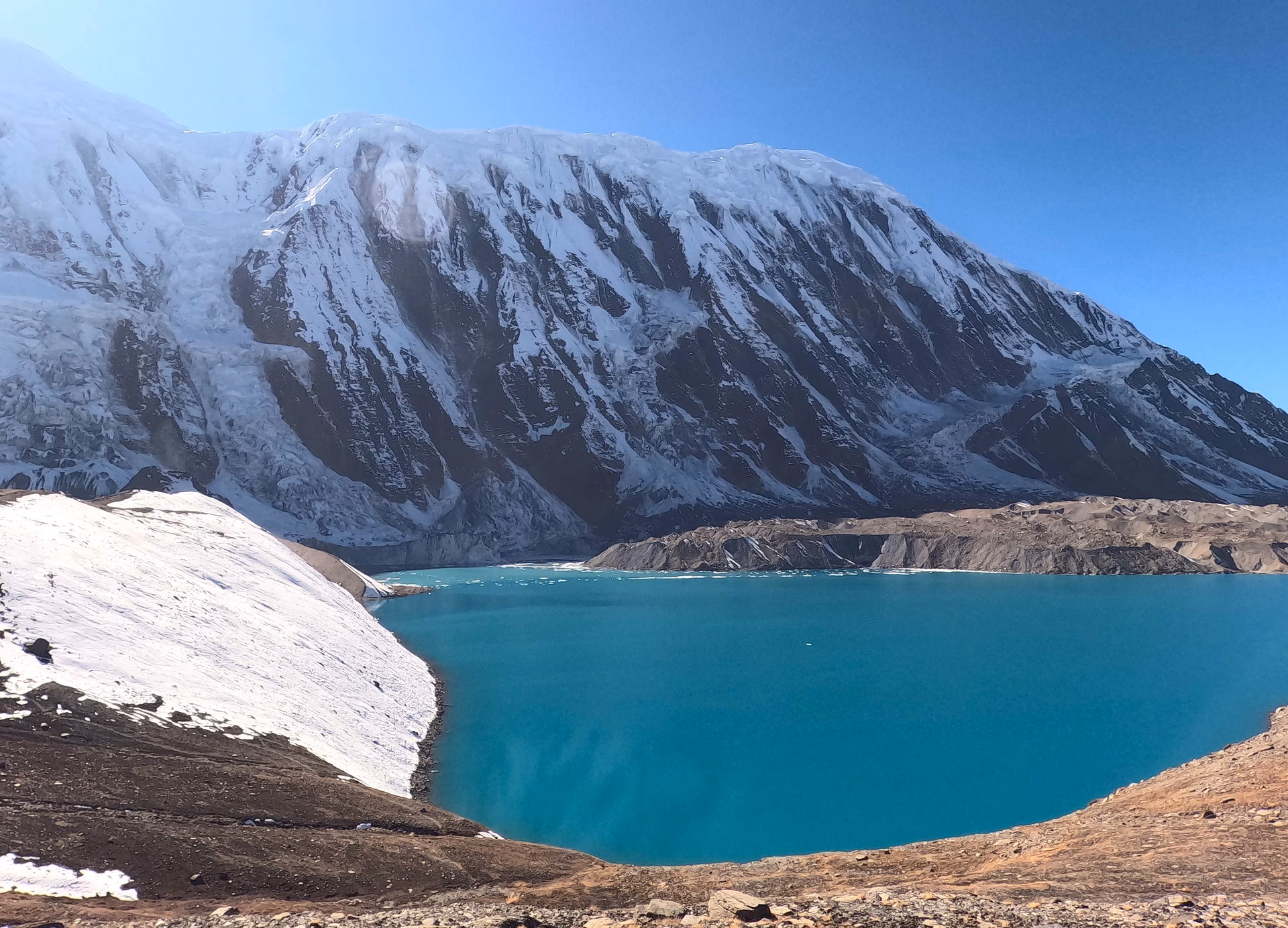 The world's highest Tilicho Lake 4919m