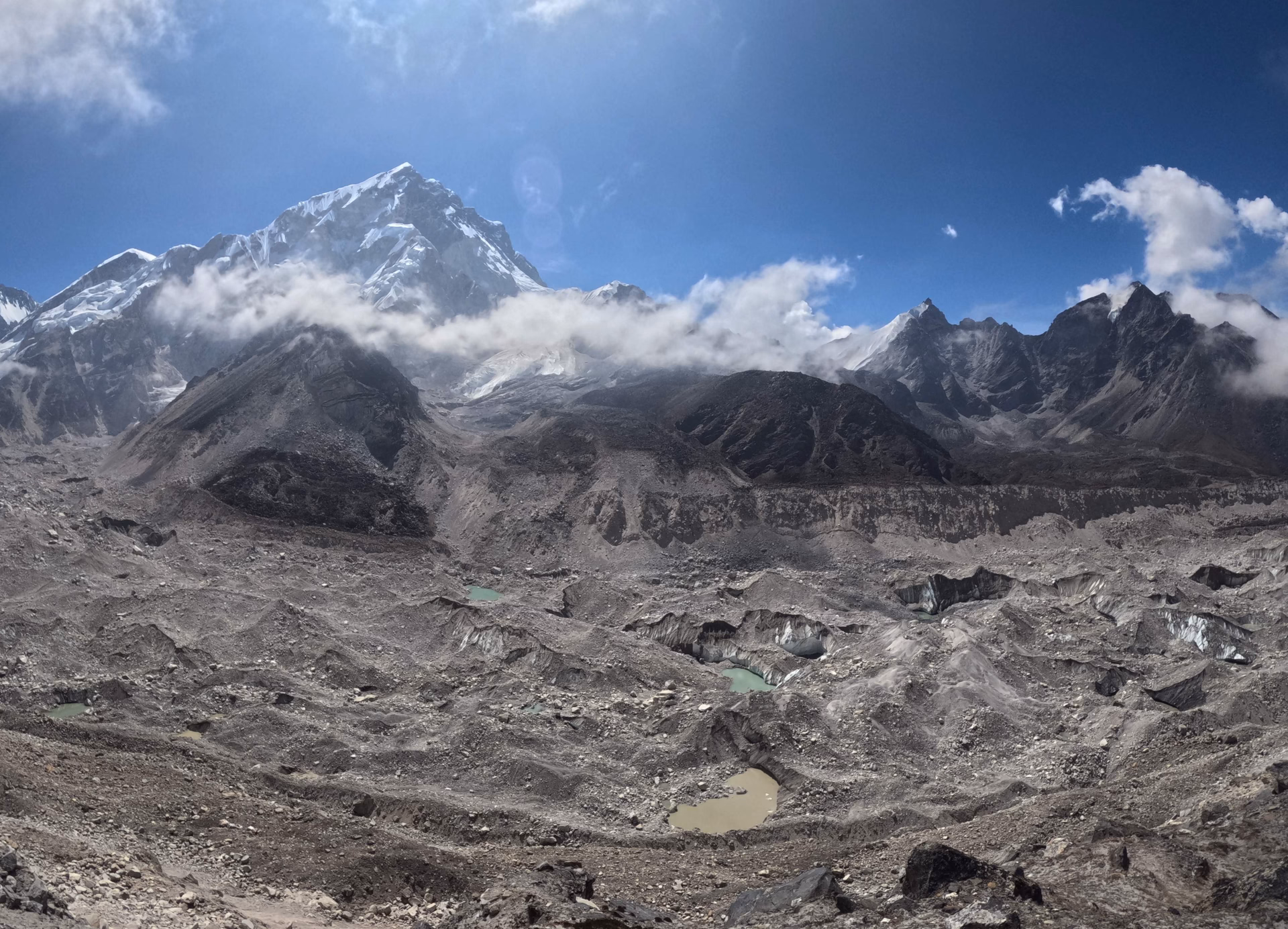 Khumbu vs Ngozumpa Glacier