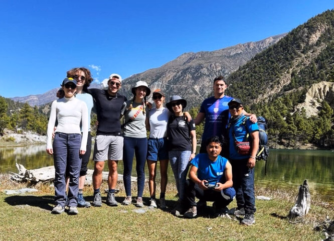 annapurna-circuit-trekking-2-768x480.avif