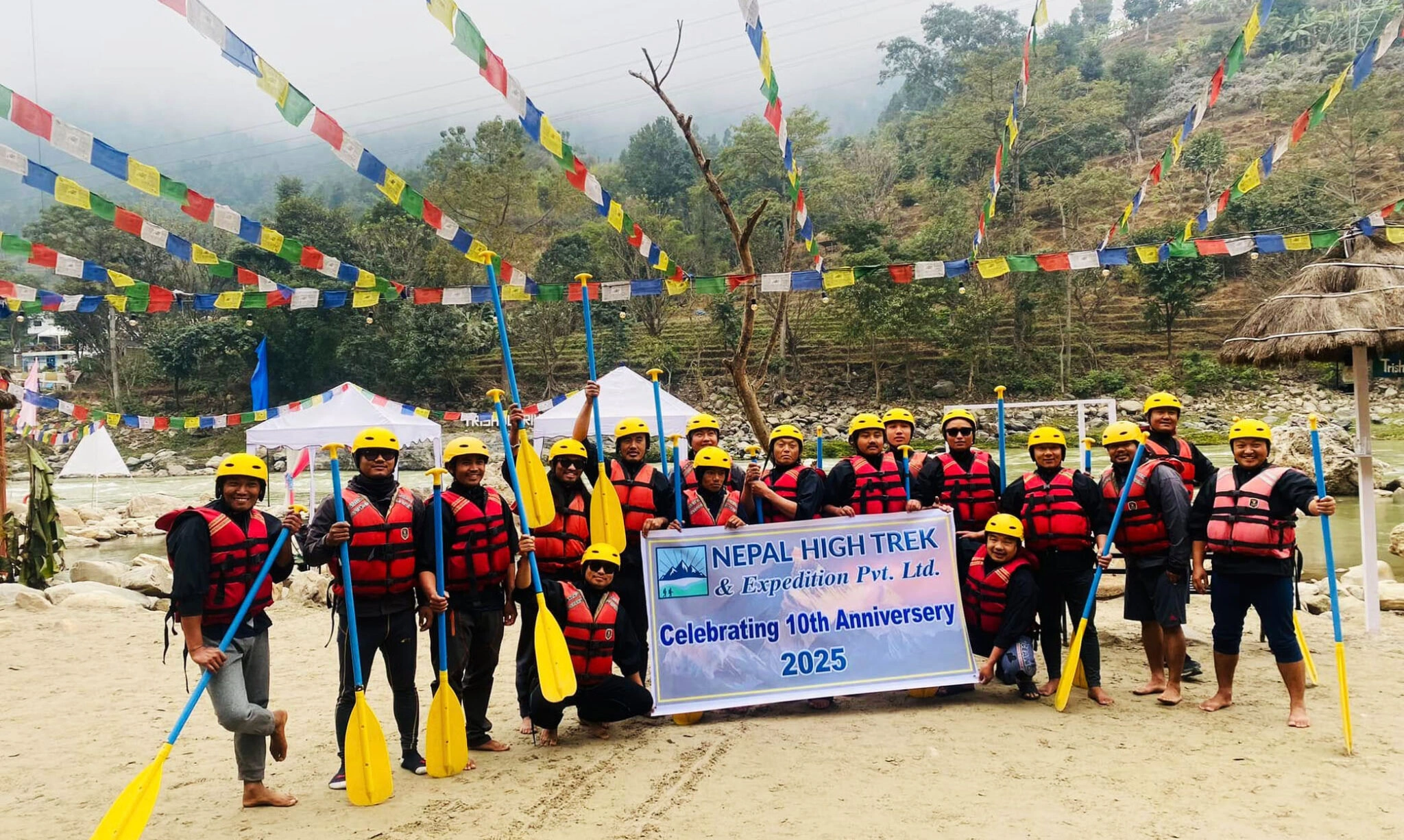 brilliant-nepal-high-trek-team-2048x1226.webp