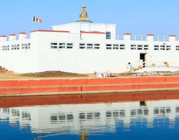 Kathmandu Chitwan Lumbini Via Pokhara Tour