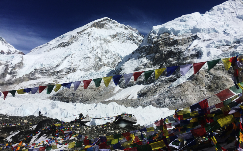How cold is the Everest Base Camp Trek in February ?