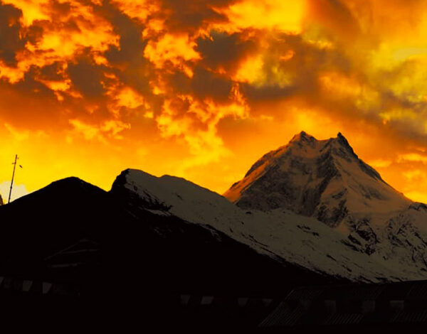 Luxury Manaslu Circuit Trek