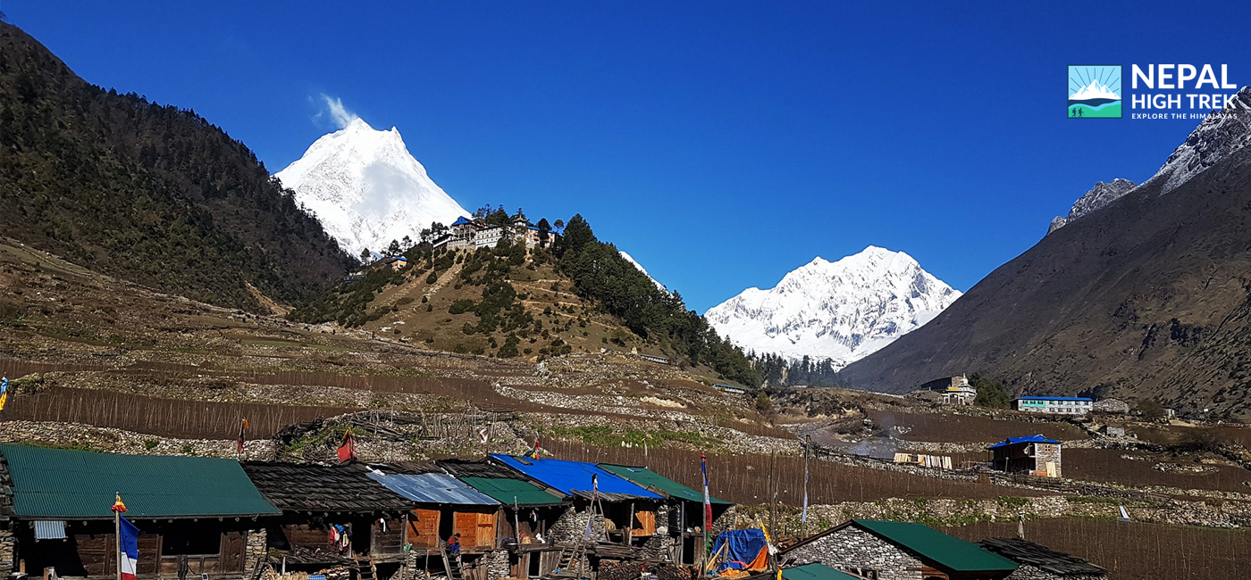 Trek to Manaslu Circuit