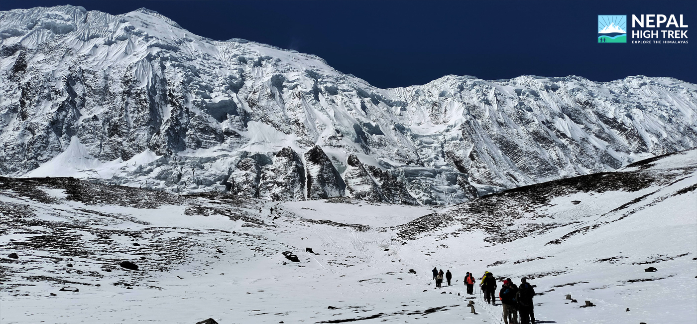 How difficult is Annapurna Circuit Trek